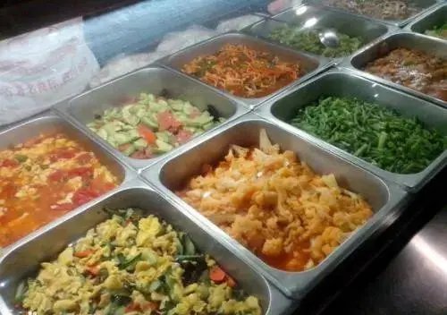 孩子在学校拉肚子，河北5位家长因反映食堂问题被拘，你如何看待此事？