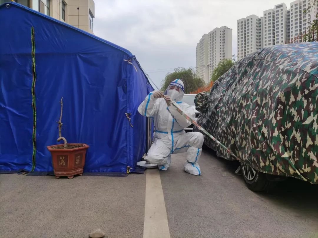 4月份疫情对经济运行造成较大冲击,这种影响是短暂的吗?