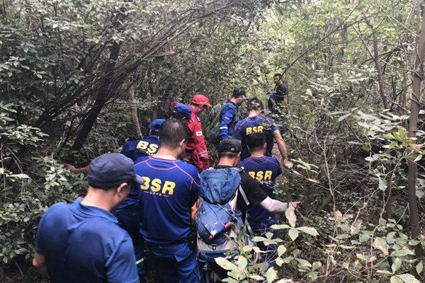 蓝天救援队为救助驴友，山上断水，驴友的行为为何让人气愤？