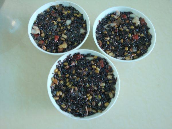的做法,紫米八宝饭怎么做好吃,紫米八宝饭的家常做法