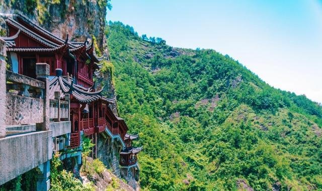 江南唯一一座悬空寺在什么地方？始建于什么时候？